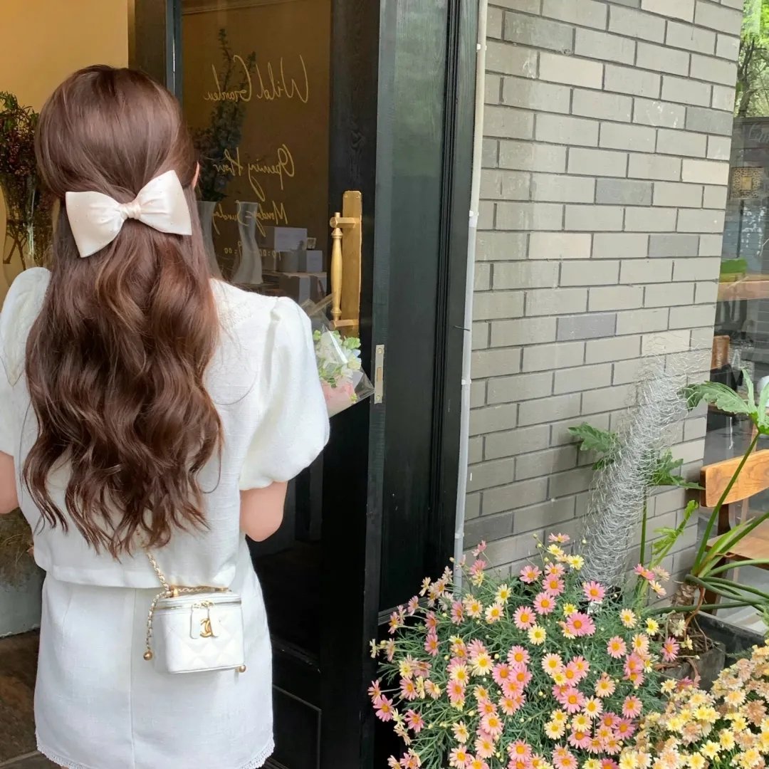 笼里的女人